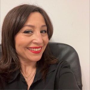 Meet your Posher, Nesrine